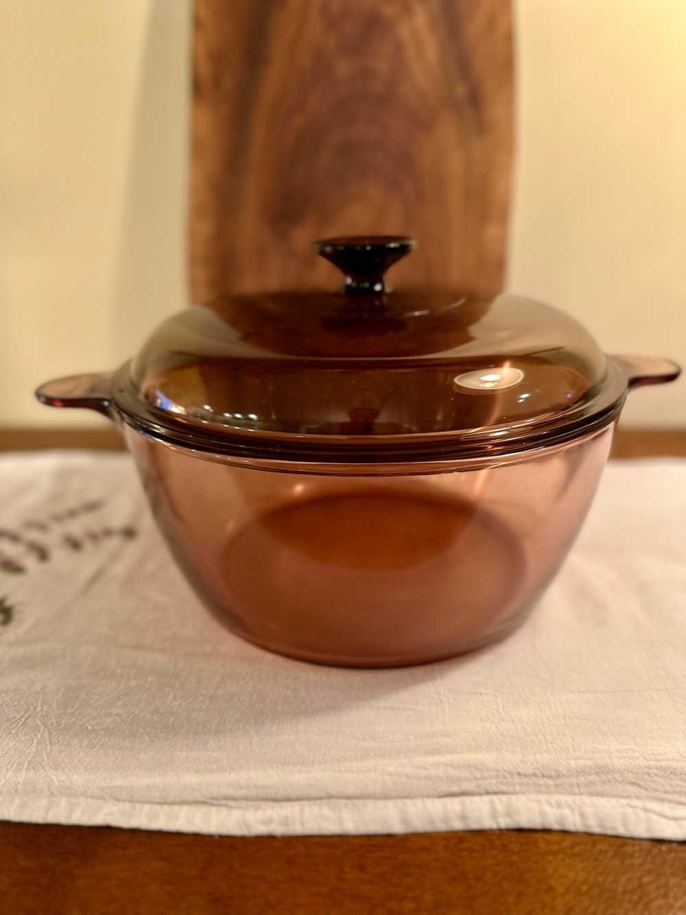VISION CORNING WARE VINTAGE 4.5 L AMBER DUTCH OVEN / STOCK POT WITH LID CORNING